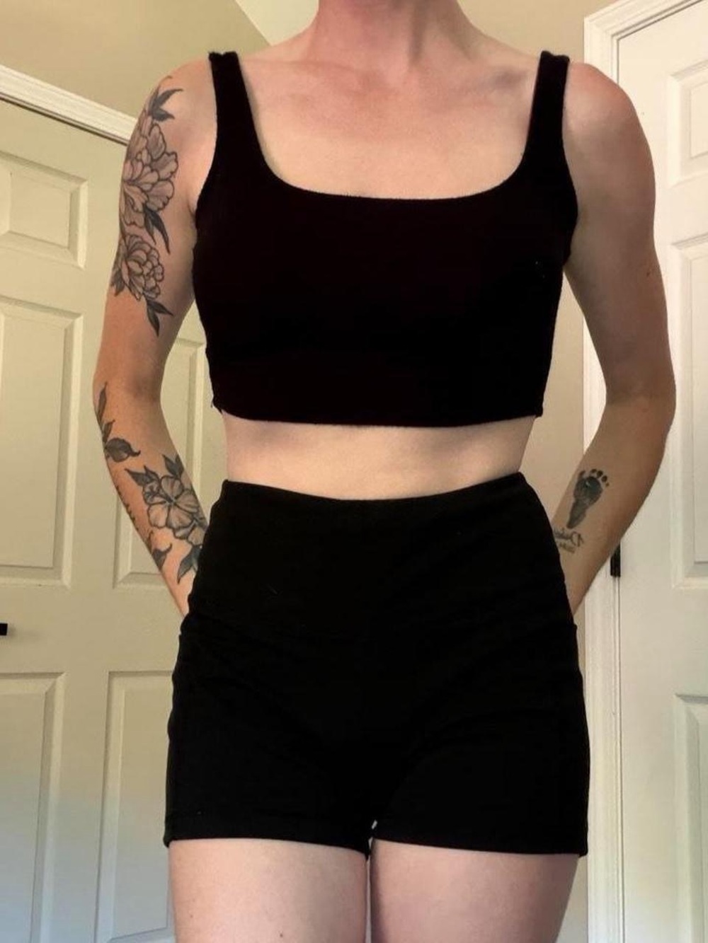Classic Ribbed Black Crop Top